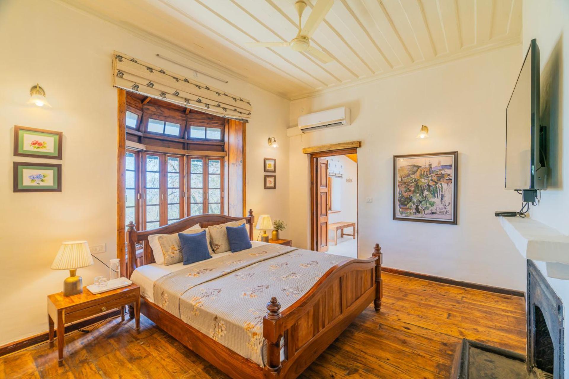 Stayvista At Paris Villa With Pvt Pool & Valley View Kasauli Exteriör bild
