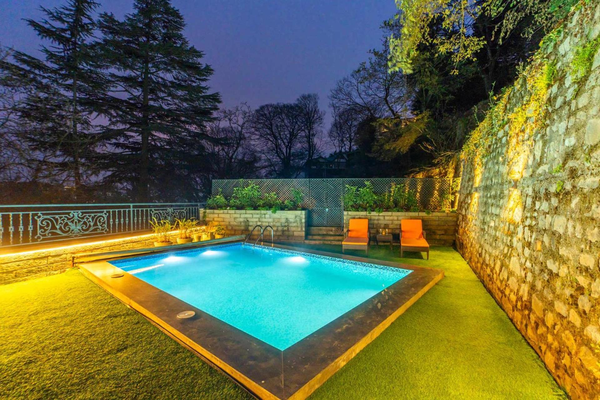 Stayvista At Paris Villa With Pvt Pool & Valley View Kasauli Exteriör bild